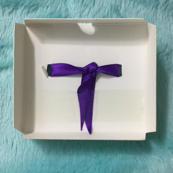 Hallmark Connections Gift Box Bead Charm Retired Jacmel Stainless Steel - Picture 9 of 11